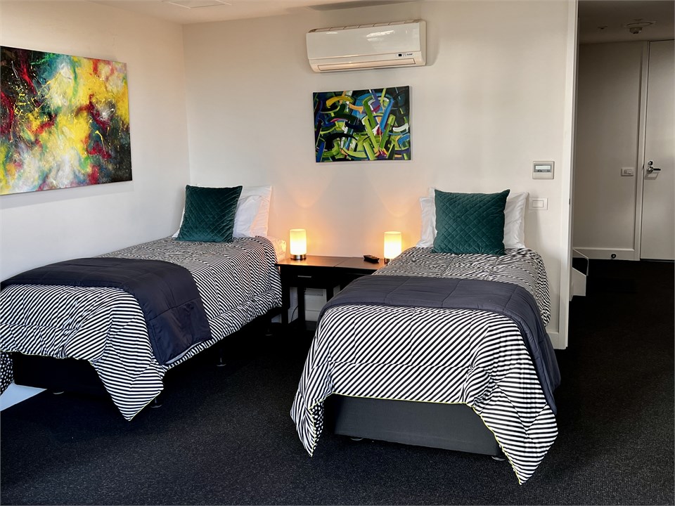 Downstairs bedroom - Twin singles or 1 x King bed