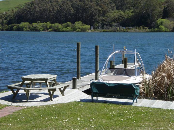 Jetty {4 boats} Boardwalk