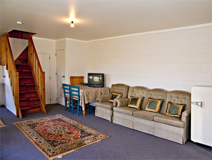 Stair access way to downstairs living area