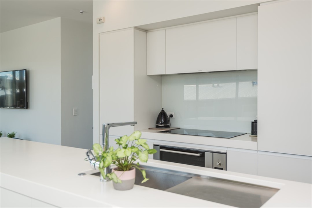 Kitchen area is fully equipped