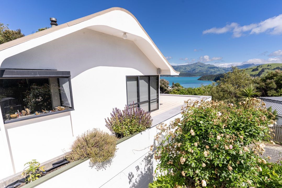 Sun (Bachcare) Akaroa Holiday Home for rent Holiday Houses