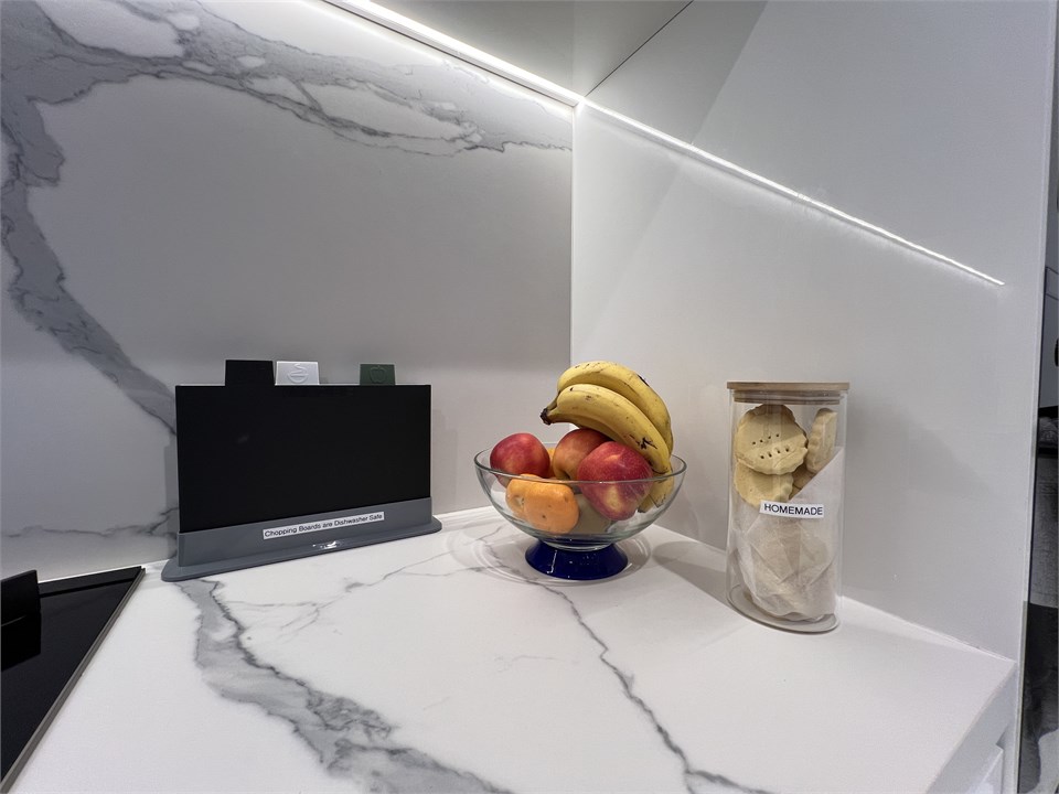 complimentary fruit bowl and homemade cookies