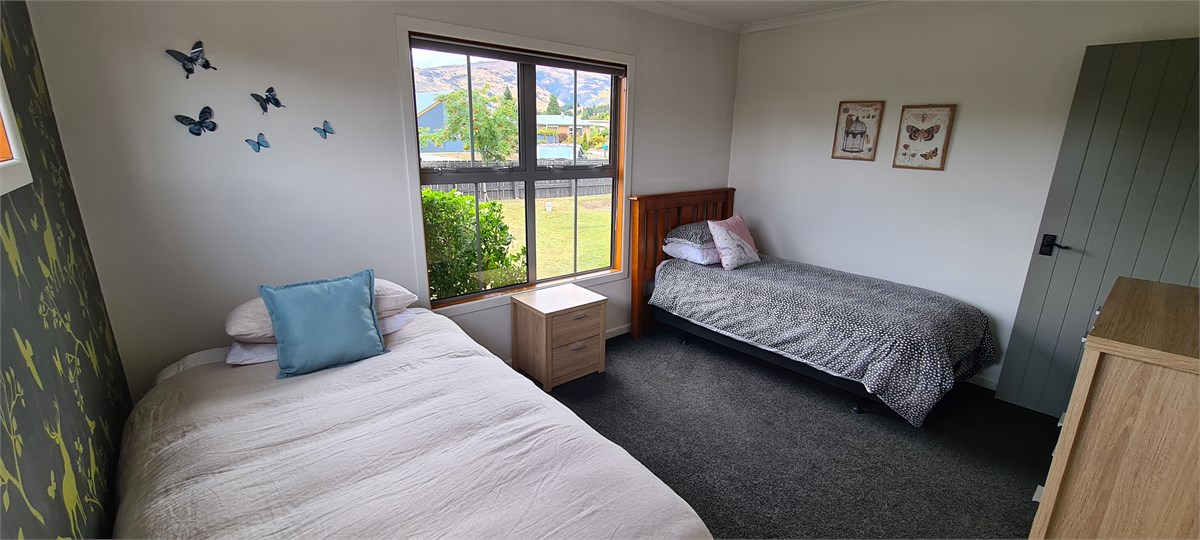 1 x king single & 1 single