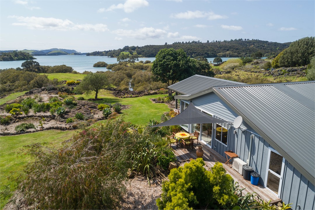 Valhalla North, Kerikeri Kerikeri Inlet Beach House for rent