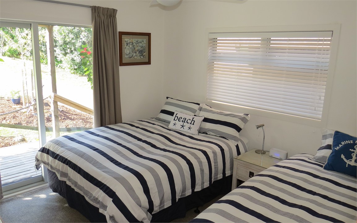 Side Bedroom - Queen and King Single