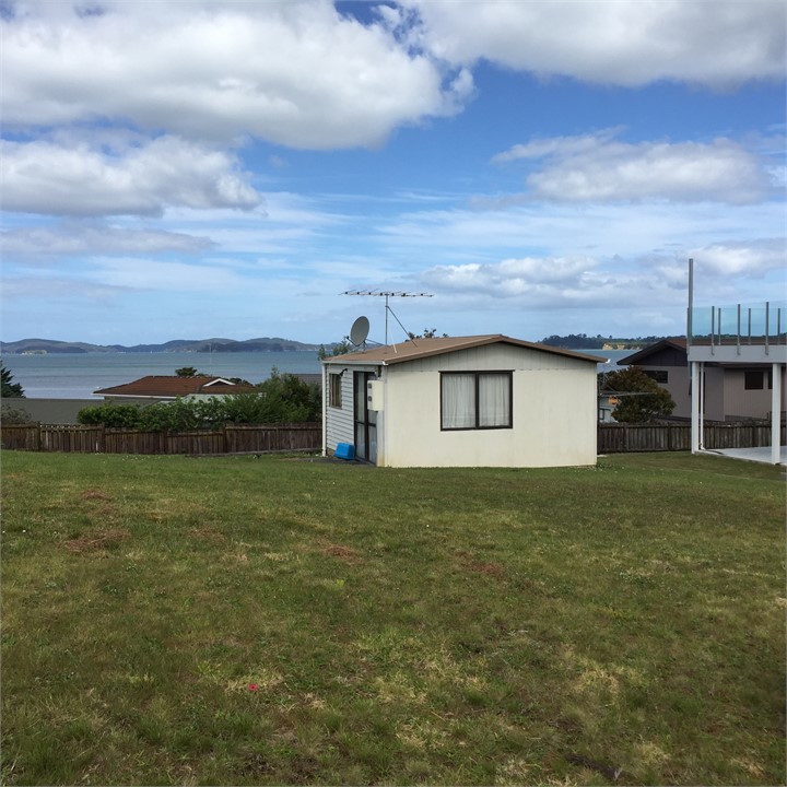 Arohia Snells Beach Cabin for rent Holiday Houses