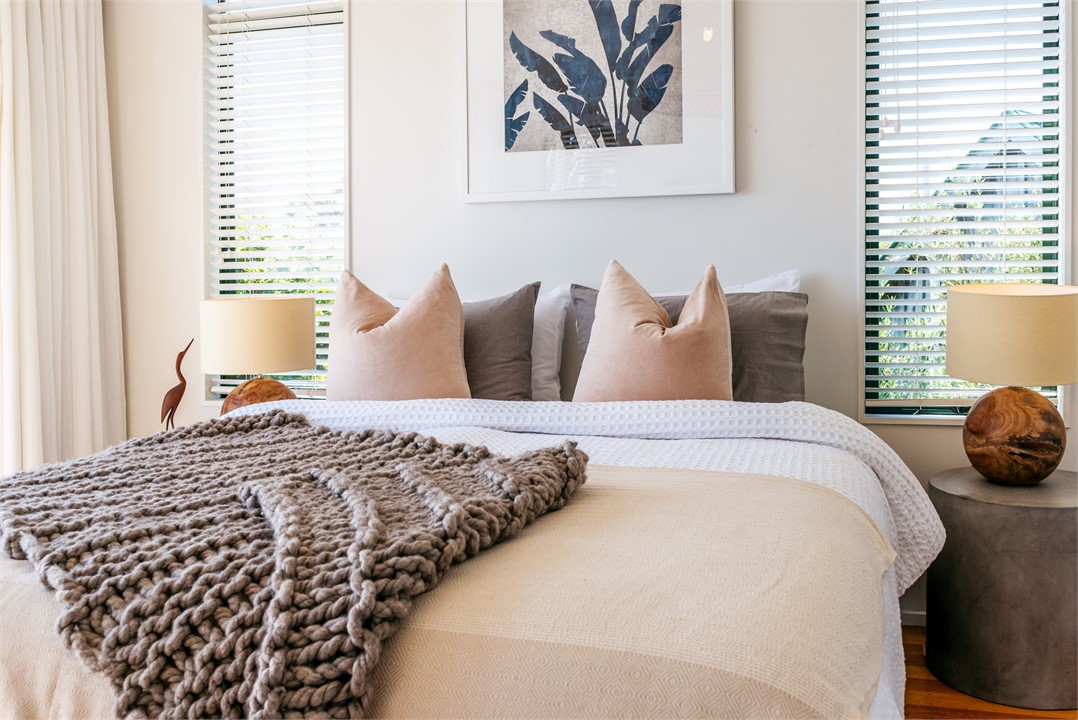 Master bedroom - King