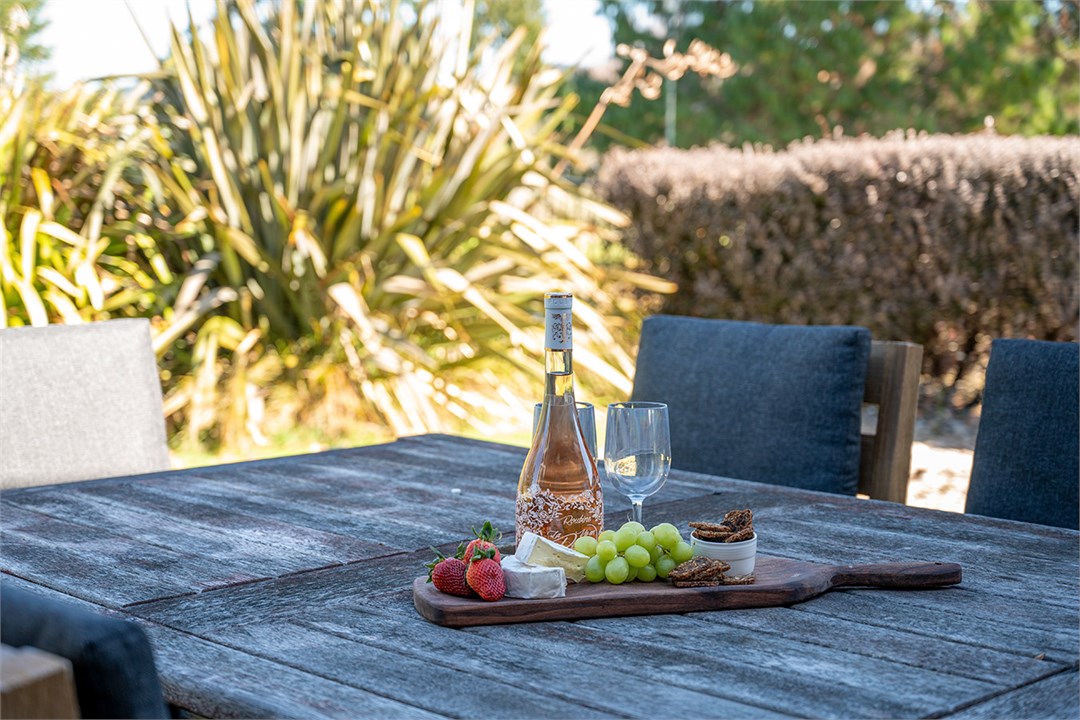 Outdoor entertaining area with BBQ