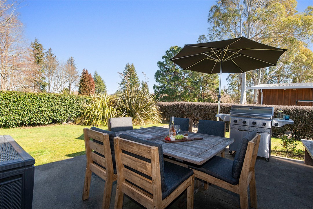 Outdoor entertaining area with BBQ