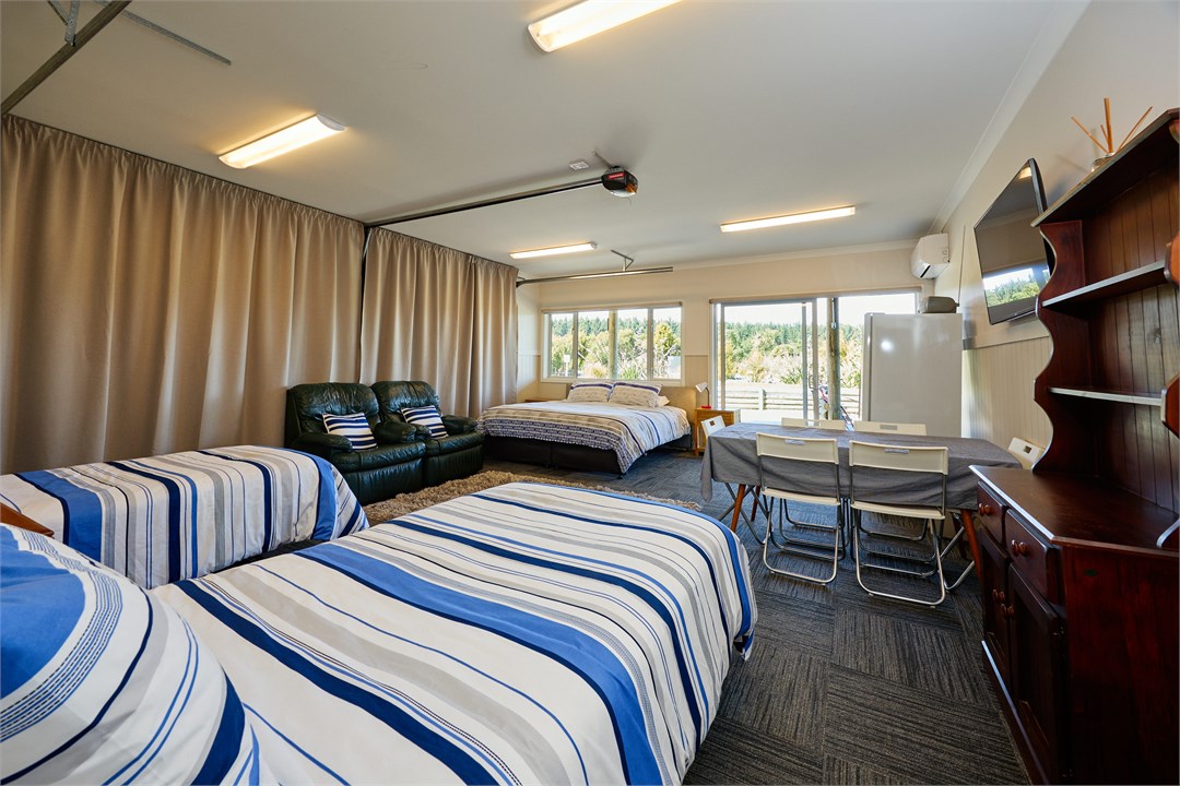 Family Room Ground floor with private bathroom acr