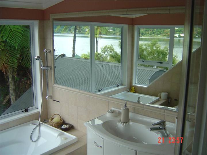 Koru 1 Upstairs Bathroom with a view