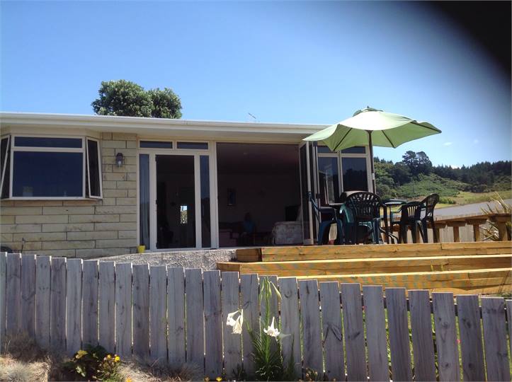 View of lounge from driveway