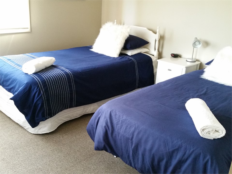 Bedroom#4 Upstairs - 1x King Single, 1x Single