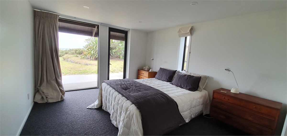 Master bedroom (king)