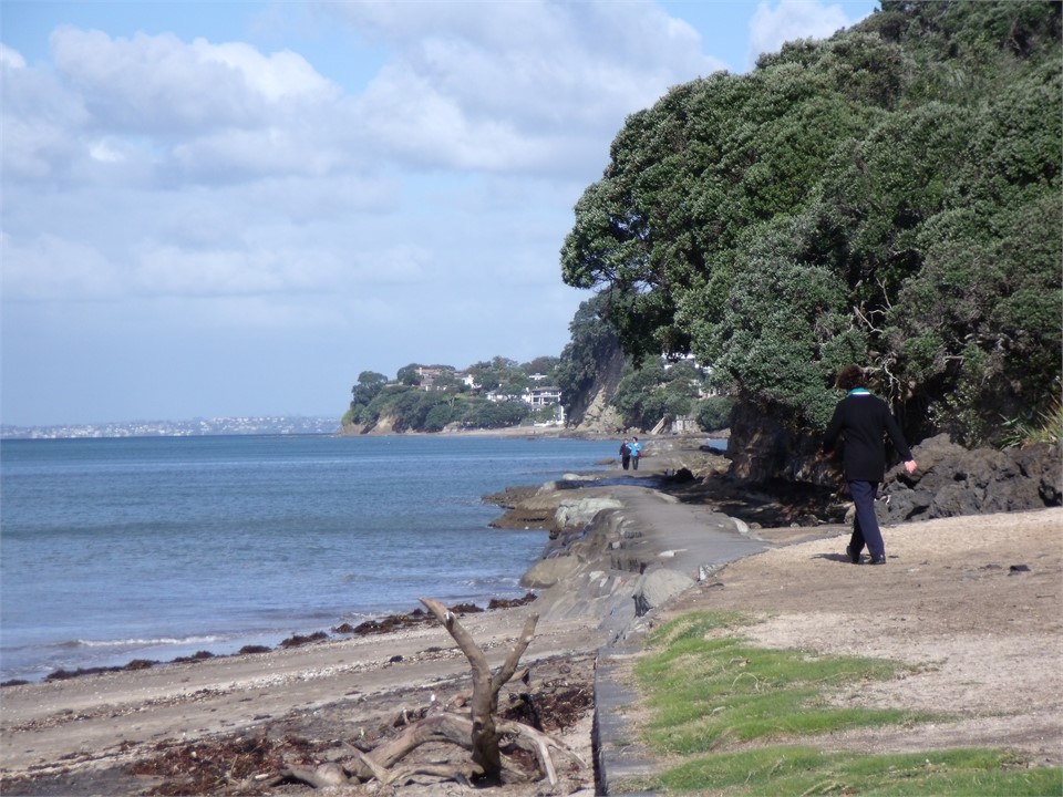 Awesome walk way 5 doors away - around the bays