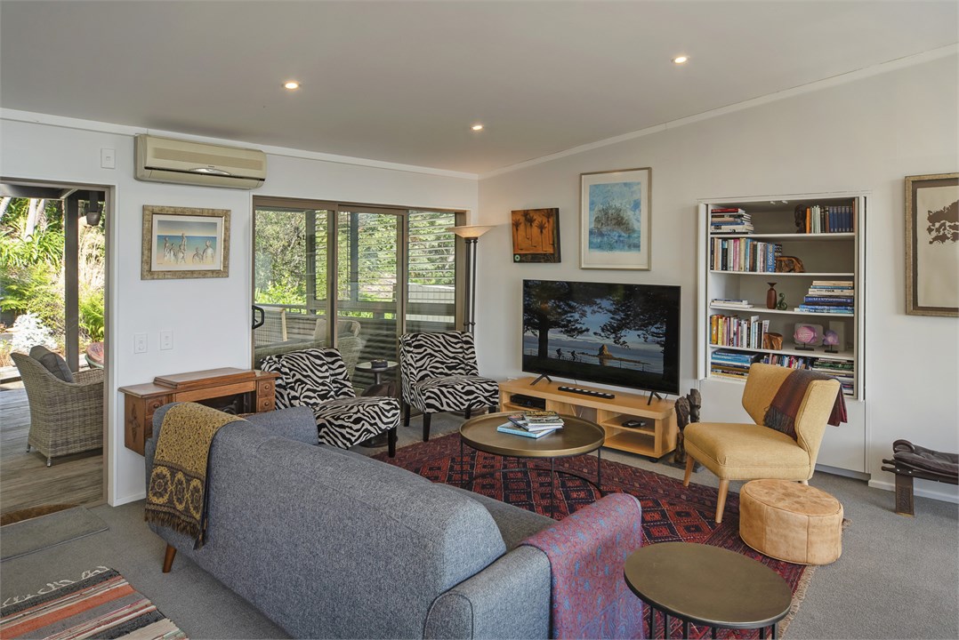 Comfortable lounge/TV area