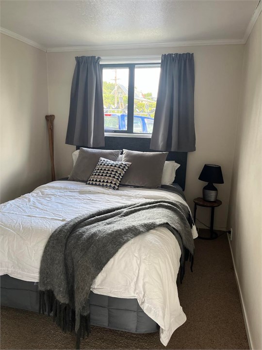 Downstairs queen bed