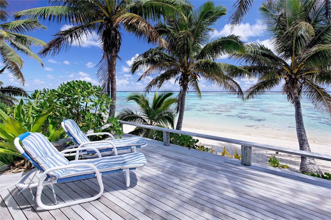 Deck above the beach