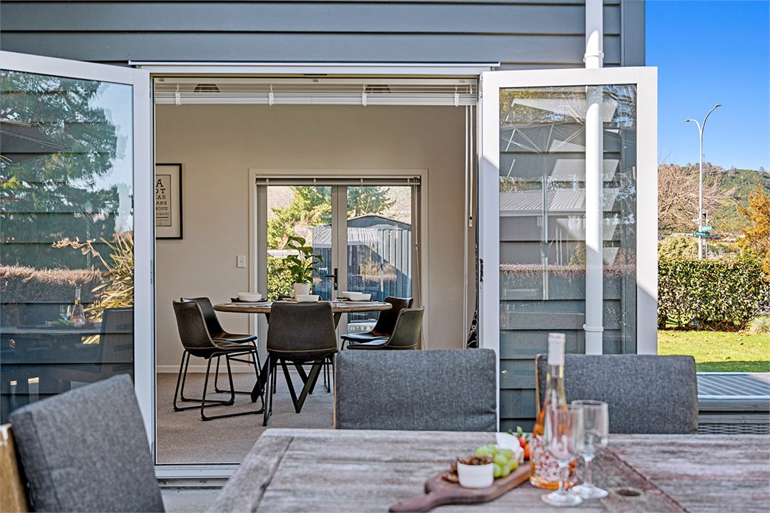 Outdoor entertaining area with BBQ