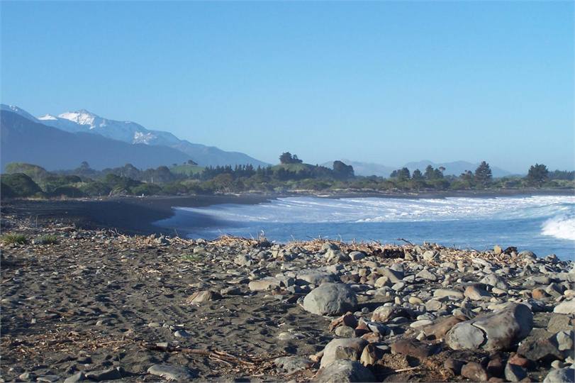 Kahutara beach