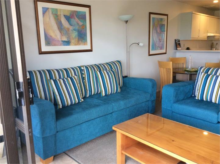 Apartment Lounge-Dining