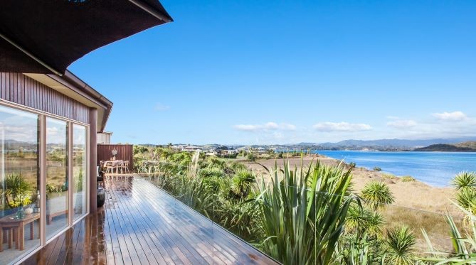 spectacular views from deck