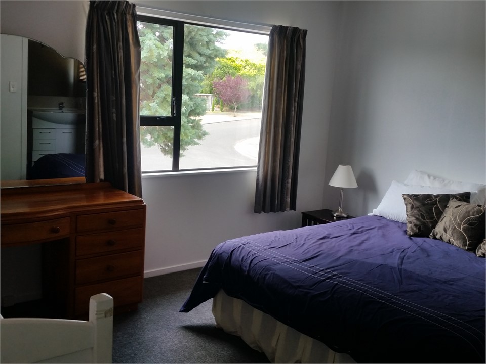 Upstairs Main bedroom with ensuite bathroom