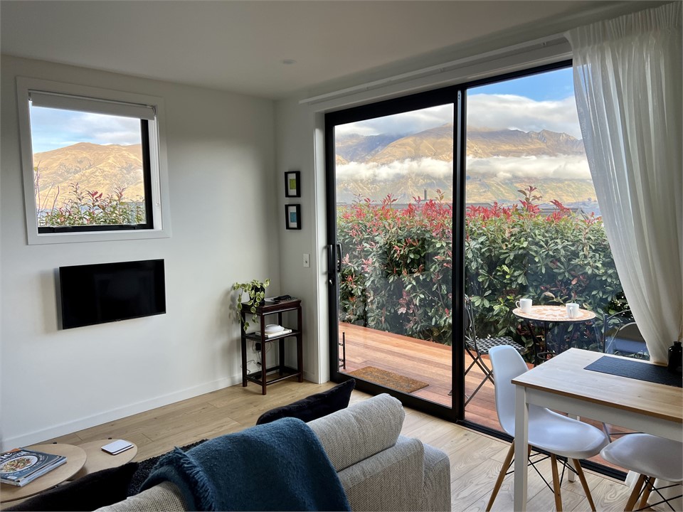 Treble View Guest House Wanaka Studio for rent Holiday Houses