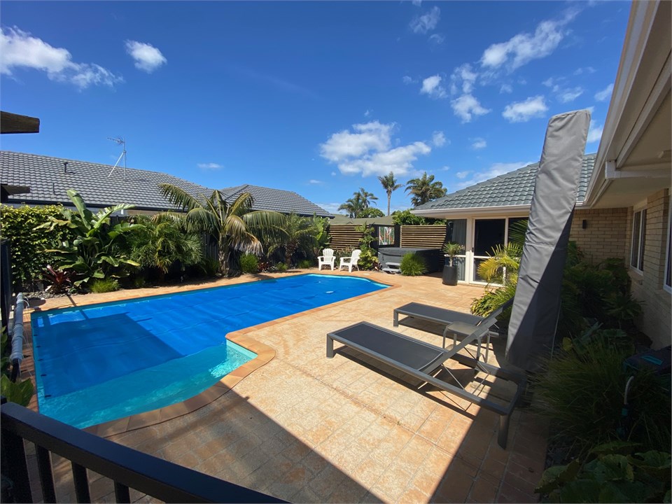 Papamoa beach house with pool and spa close to the beach Papamoa for