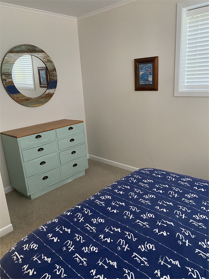 Downstairs Queen Bedroom 1