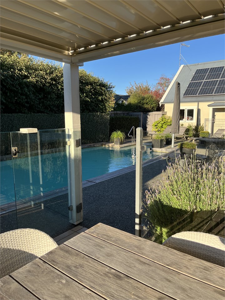 Westwood Country House swimming pool