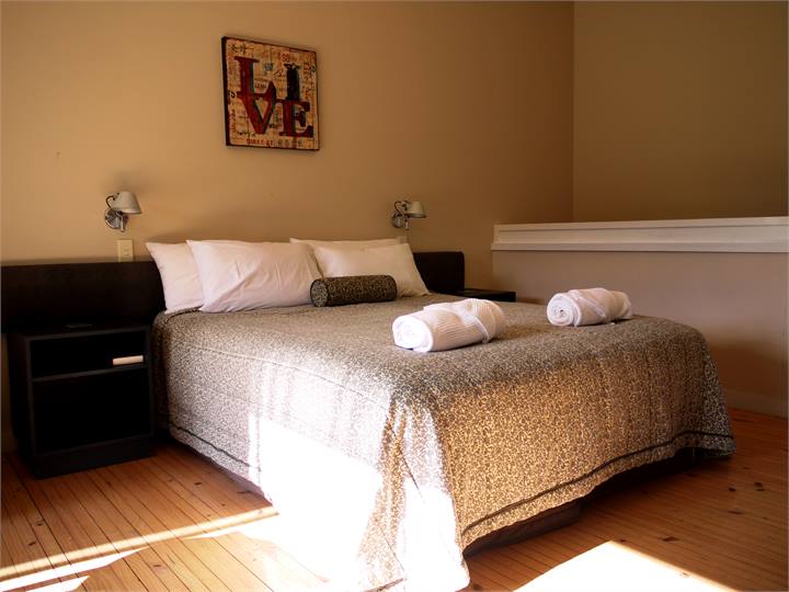 Large Super King Bed (can be a Twin )