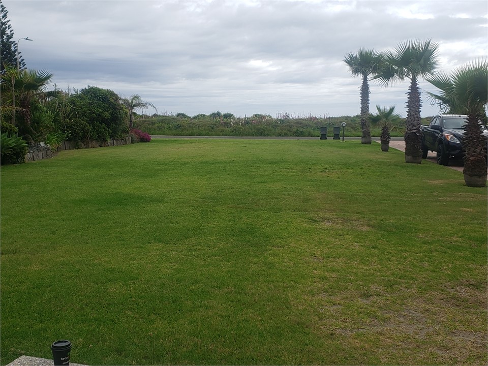 Great playing area/boat park