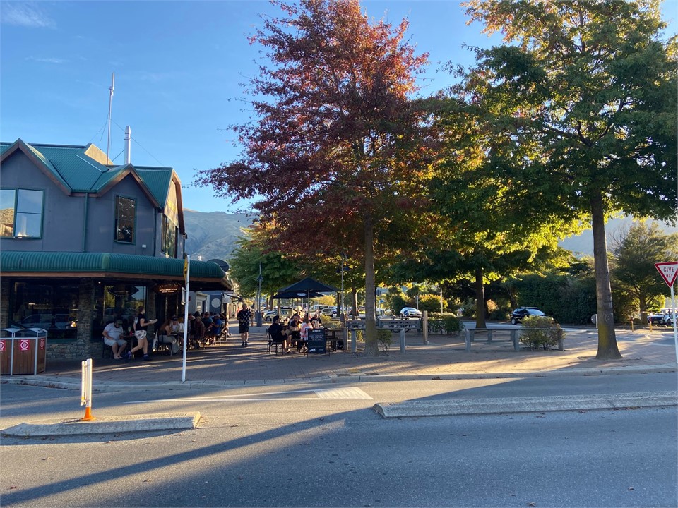 Wanaka Main street