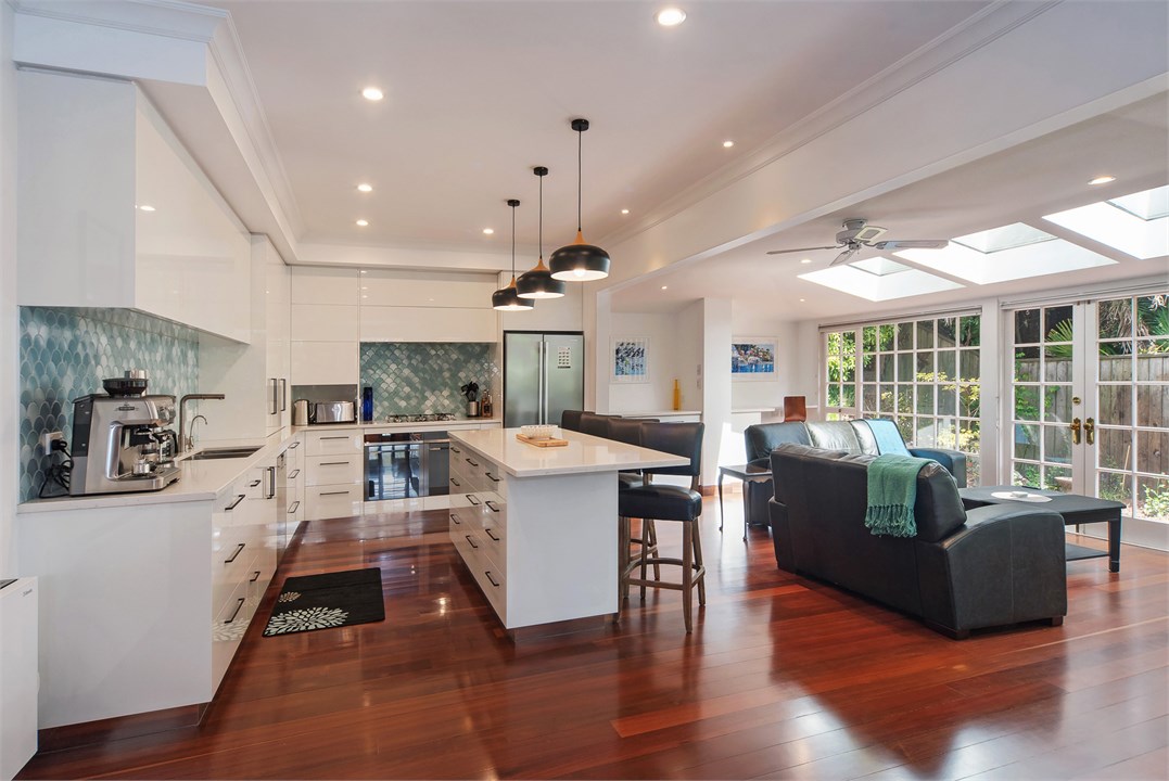 Fully-equipped kitchen