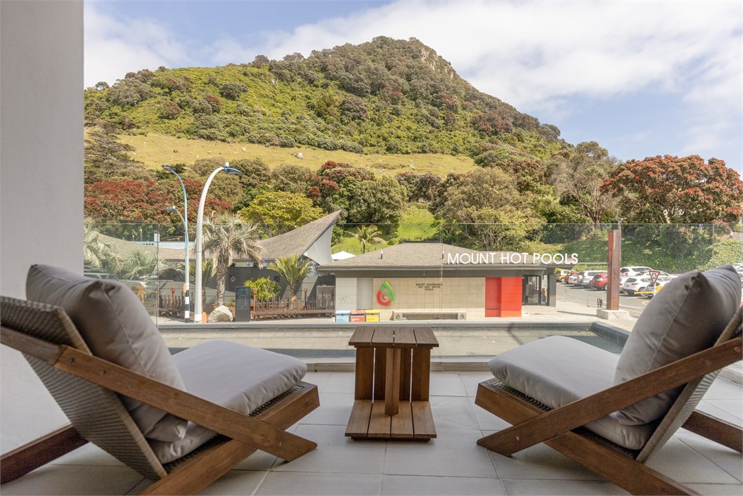 The Esplanade Mt Maunganui Apartment for rent Holiday Houses
