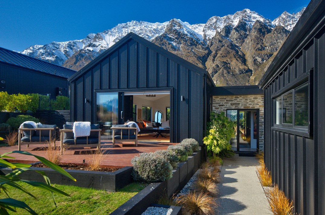 Majestic mountains views