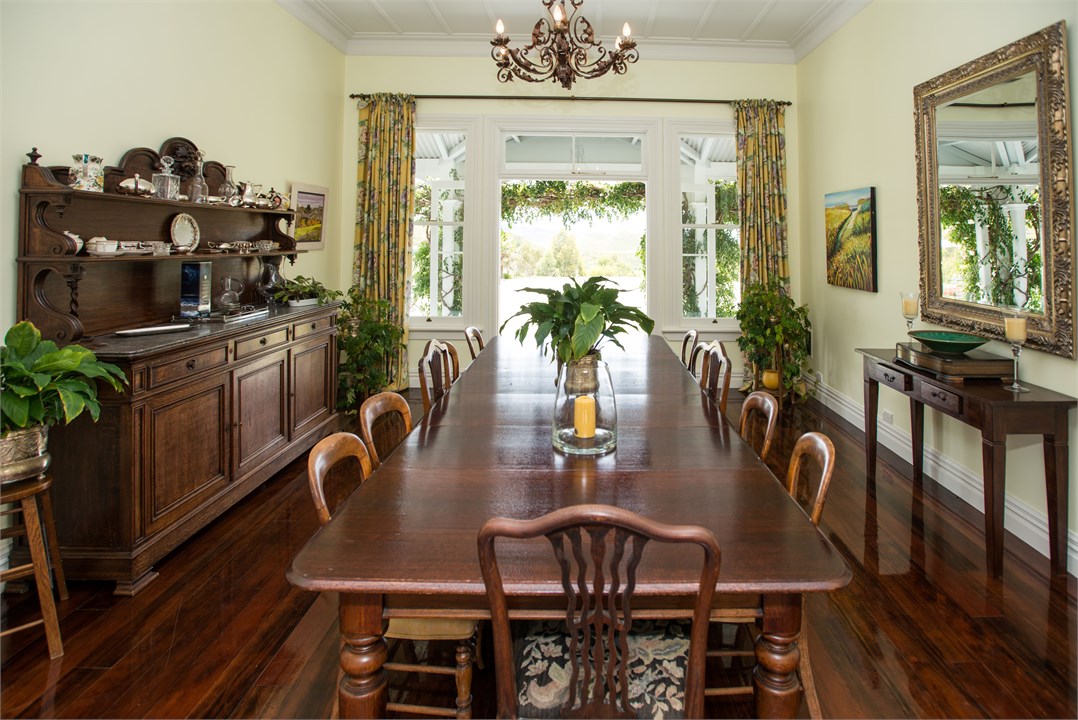Formal dining room