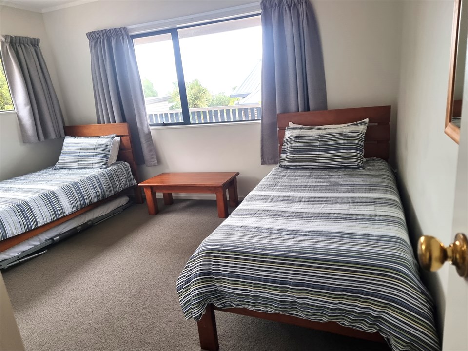 Twin Singles can be zipped together for a king wid