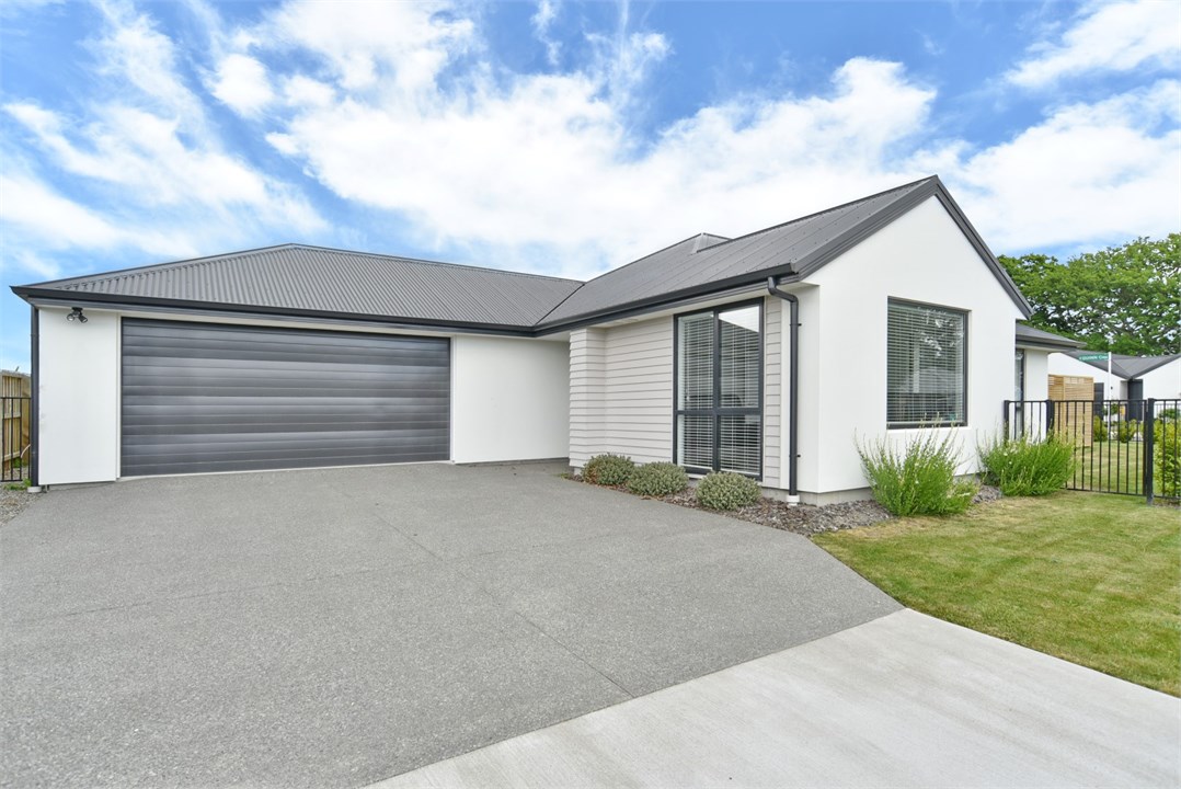 This modern and stylish property offers ample park