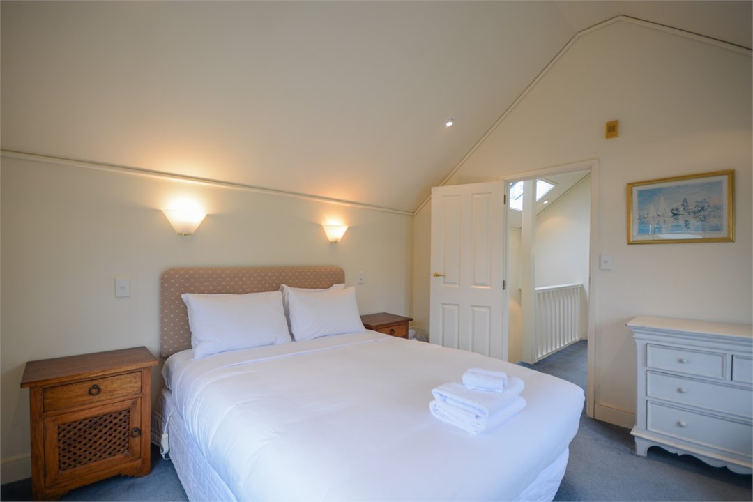 Bedroom 1 has a Queen Bed