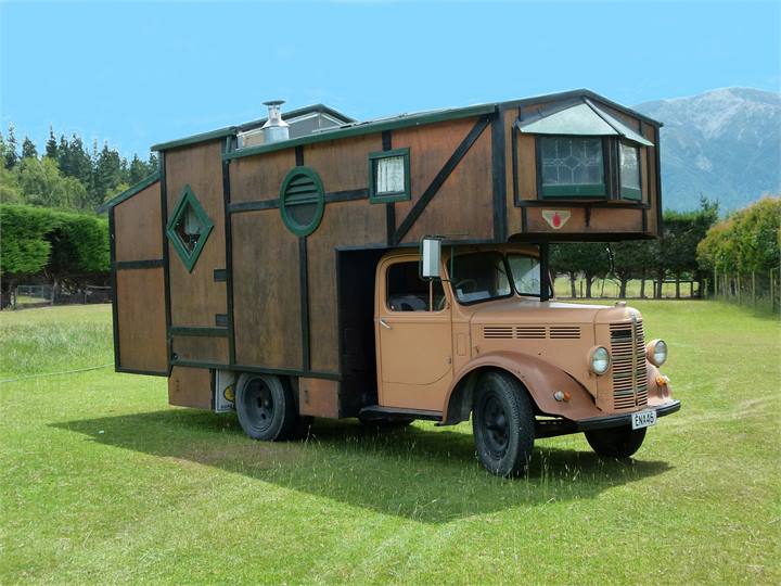House Truck (sleeps 2)