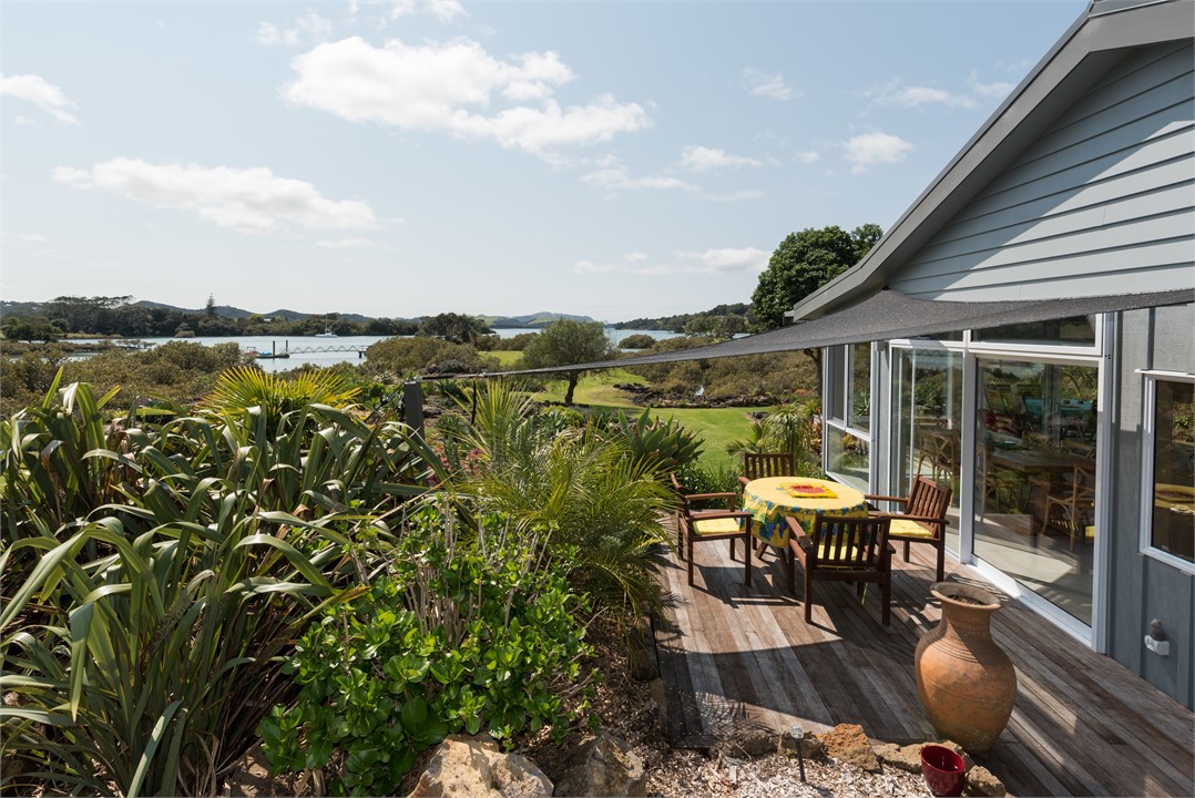 Al Fresco Dining/Cocktails