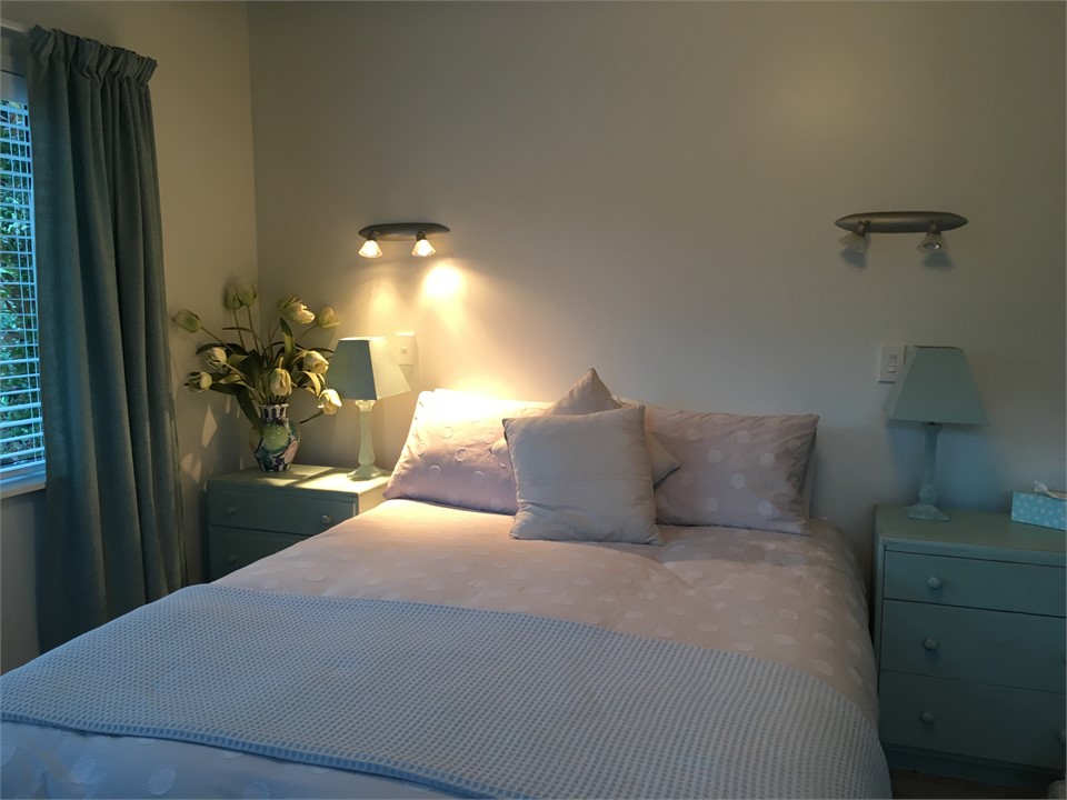 2 nd bedroom queen bed