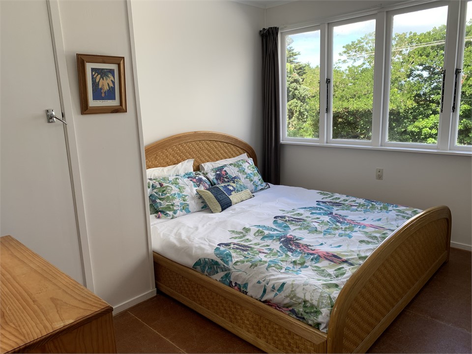 Upstairs master- King bed