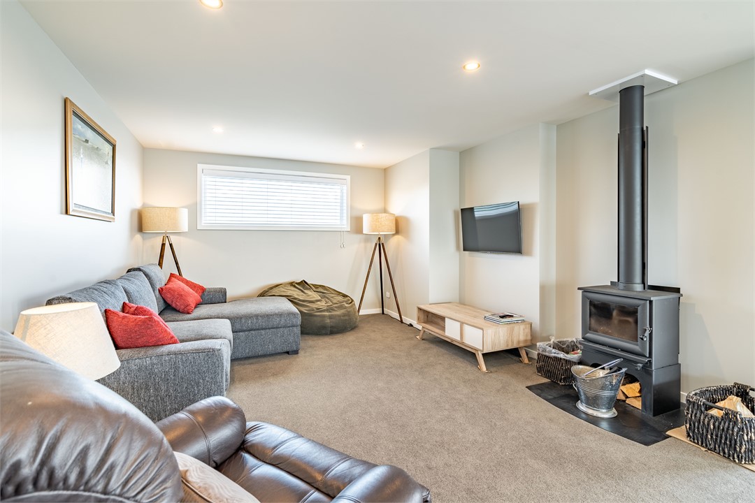 Smart TV  Lounge including sofa bed sleeping accom