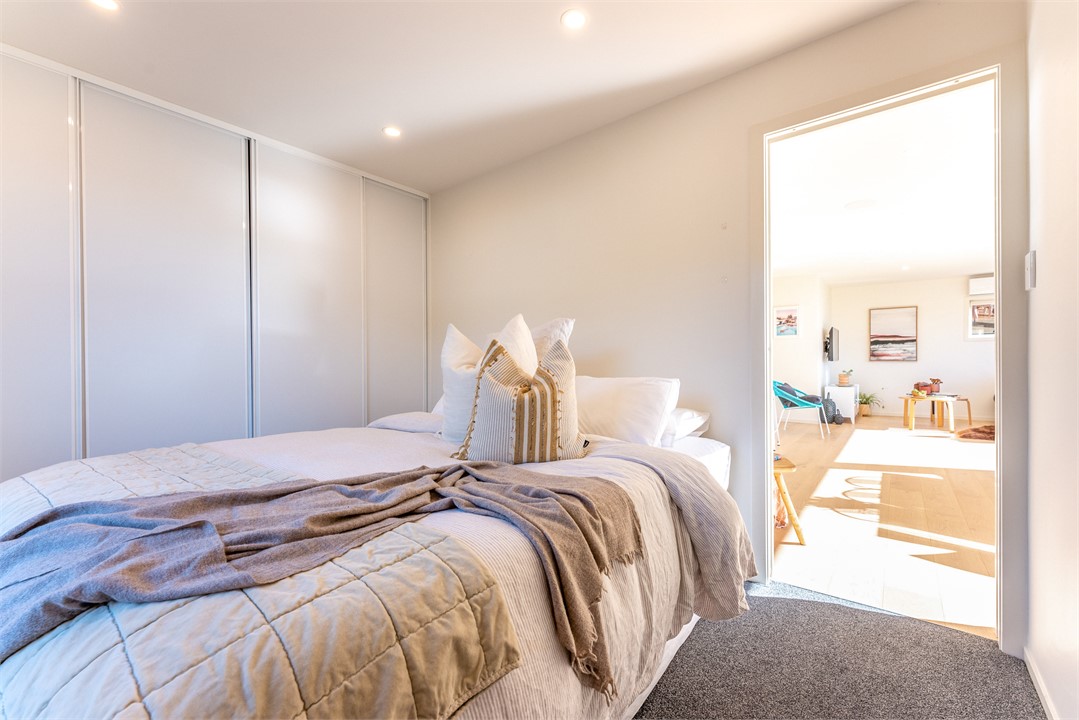 Bedroom 2  with queen Bed