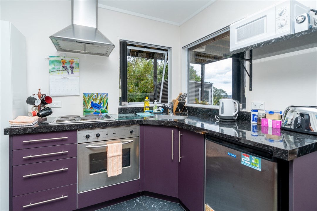 Kitchen area fully equipped
