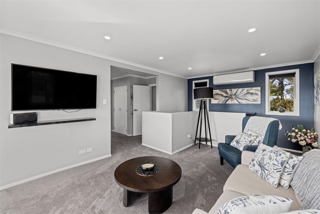 Upstairs Main Lounge