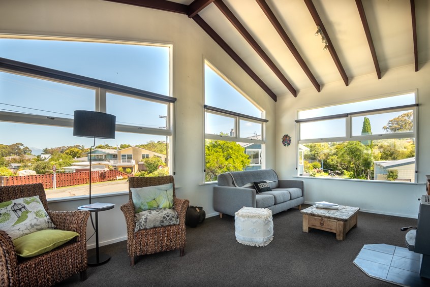 Stones Throw Beach House Mapua Holiday Home for rent Holiday Houses